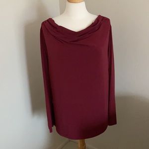 Croft & Barrow burgundy top. 2x. Ex condition.